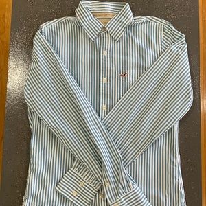 Mens size Medium Hollister button down sport shirt